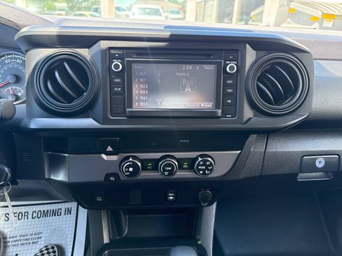 Used 2019 Toyota Tacoma SR RWD image 18