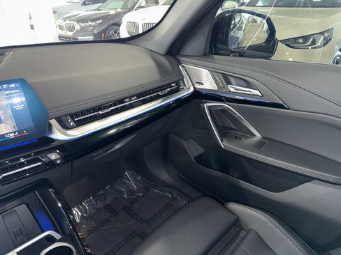 Used 2025 BMW X1 xDrive28i w/ Technology Package image 30