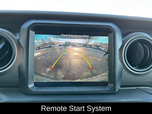 Used 2023 Jeep Wrangler Unlimited w/ Sun & Screen Package AWD/4WD image 20
