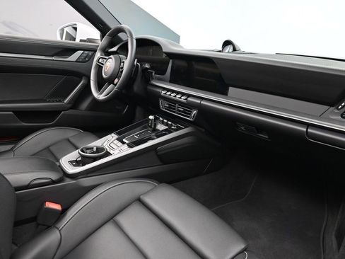 Used 2025 Porsche 911 Carrera image 12