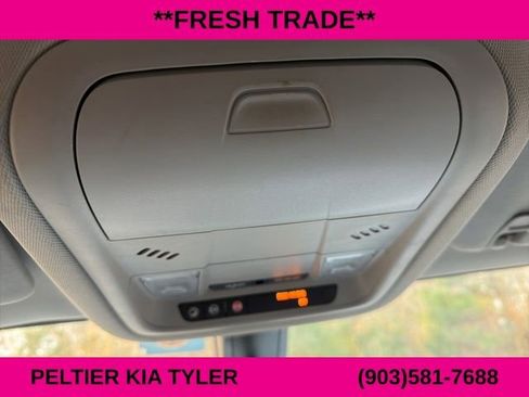 Used 2019 GMC Acadia SLE image 23