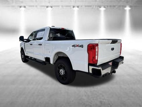 Used 2025 Ford F250 XLT AWD/4WD image 7