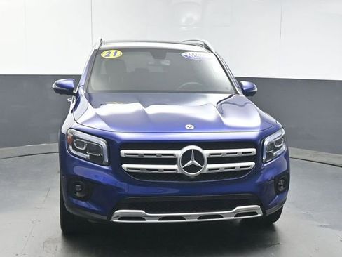 Used 2021 Mercedes-Benz GLB 250 w/ Premium Package image 3