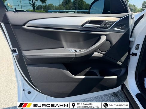 Used 2023 BMW X3 xDrive30i w/ Convenience Package AWD/4WD image 9