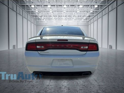Used 2014 Dodge Charger SE w/ Sport Appearance Group RWD image 7
