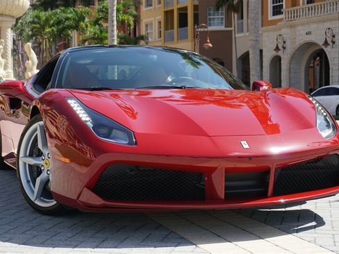 Used 2019 Ferrari 488 GTB RWD image 48