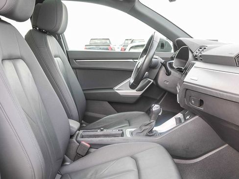 Used 2022 Audi Q3 2.0T Premium image 17