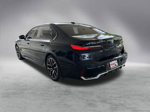 Used 2025 BMW 740i xDrive AWD/4WD image 6
