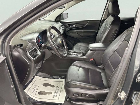 Used 2018 Chevrolet Equinox Premier AWD/4WD image 16