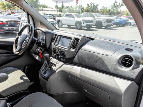 Used 2020 Nissan NV200 SV FWD image 15