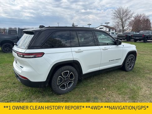 Used 2022 Jeep Grand Cherokee Trailhawk AWD/4WD image 7