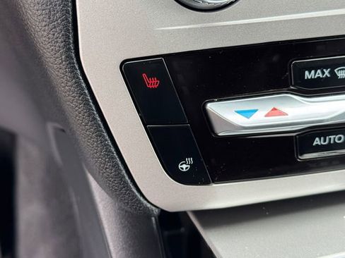 Used 2023 Ford Explorer XLT w/ Equipment Group 202A image 14