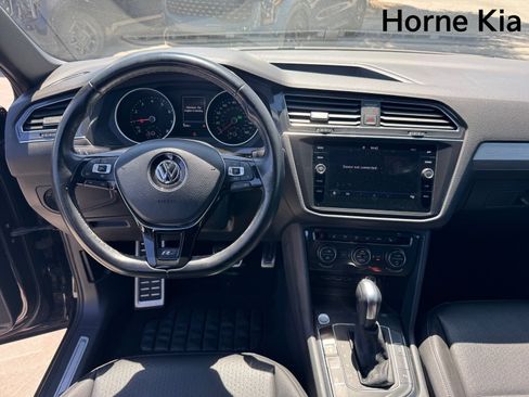 Used 2020 Volkswagen Tiguan SE R-Line FWD image 15