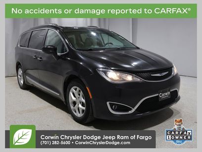 Used 2018 Chrysler Pacifica Touring-L Plus w/ Tire & Wheel Group