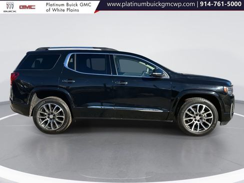 Used 2023 GMC Acadia Denali w/ Denali Technology Package image 2