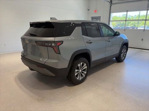 New 2026 Chevrolet Equinox LT w/ Convenience Package II FWD image 6