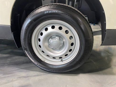 Used 2025 Ford Maverick XL w/ Equipment Group 102A AWD/4WD image 12
