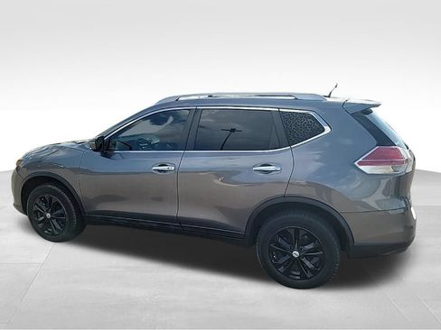 Used 2016 Nissan Rogue SV AWD/4WD image 9