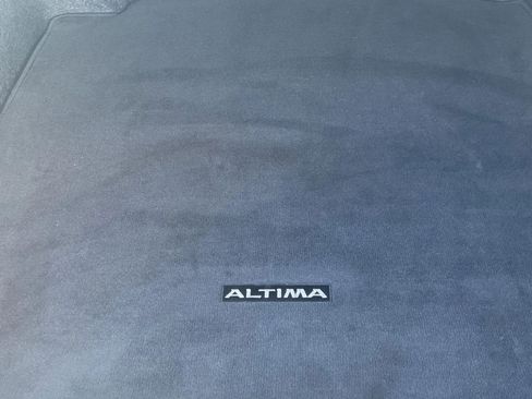 Used 2024 Nissan Altima 2.5 SV image 37