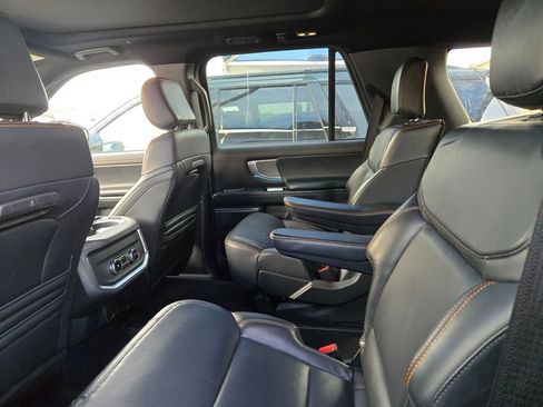 Used 2025 Ford Expedition Tremor AWD/4WD image 10