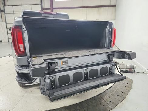 Used 2021 GMC Sierra 1500 SLT w/ SLT Premium Package AWD/4WD image 48