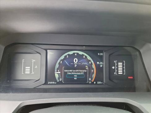 Used 2024 Toyota Tacoma SR RWD image 18