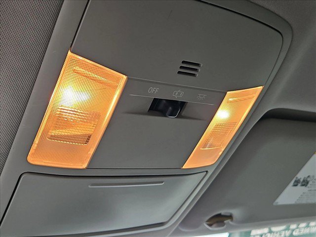 Used 2017 Toyota RAV4 LE w/ Carpet Mat Package FWD image 20