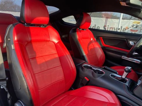 Used 2019 Ford Mustang GT Premium w/ Equipment Group 401A image 15