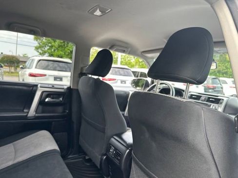Used 2015 Toyota 4Runner SR5 AWD/4WD image 24