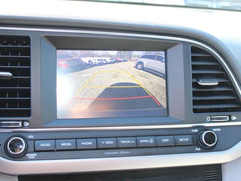 Used 2018 Hyundai Elantra Value Edition image 15