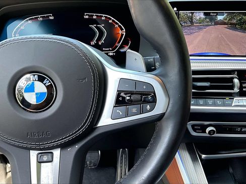Used 2022 BMW X5 sDrive40i w/ M Sport Package RWD image 11