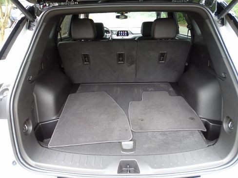 Used 2022 Chevrolet Blazer RS image 9