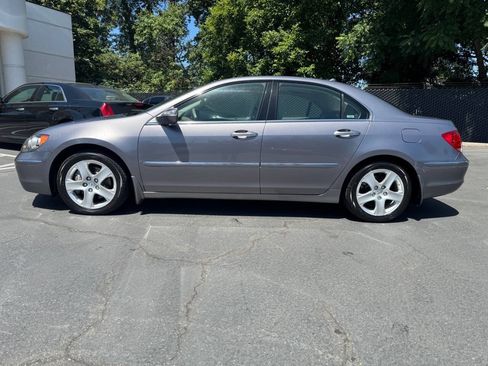 Used 2005 Acura RL AWD/4WD image 2