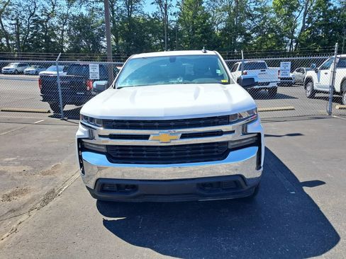 Used 2022 Chevrolet Silverado 1500 LT AWD/4WD image 5