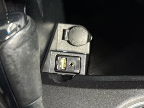 Used 2017 Toyota Camry SE image 34