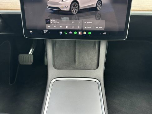 Used 2025 Tesla Model Y Long Range AWD/4WD image 33