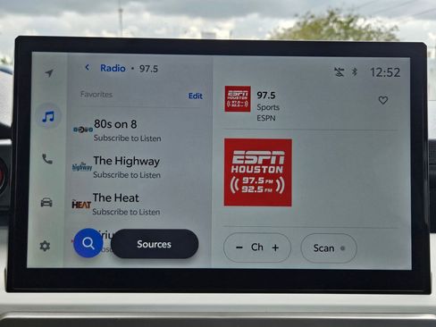 Used 2024 Toyota Tacoma TRD Off-Road image 23