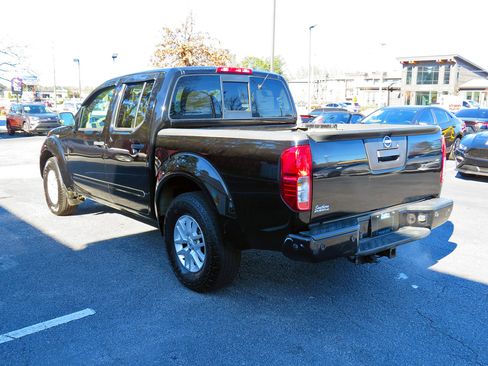 Used 2018 Nissan Frontier SV w/ Value Truck Package image 9