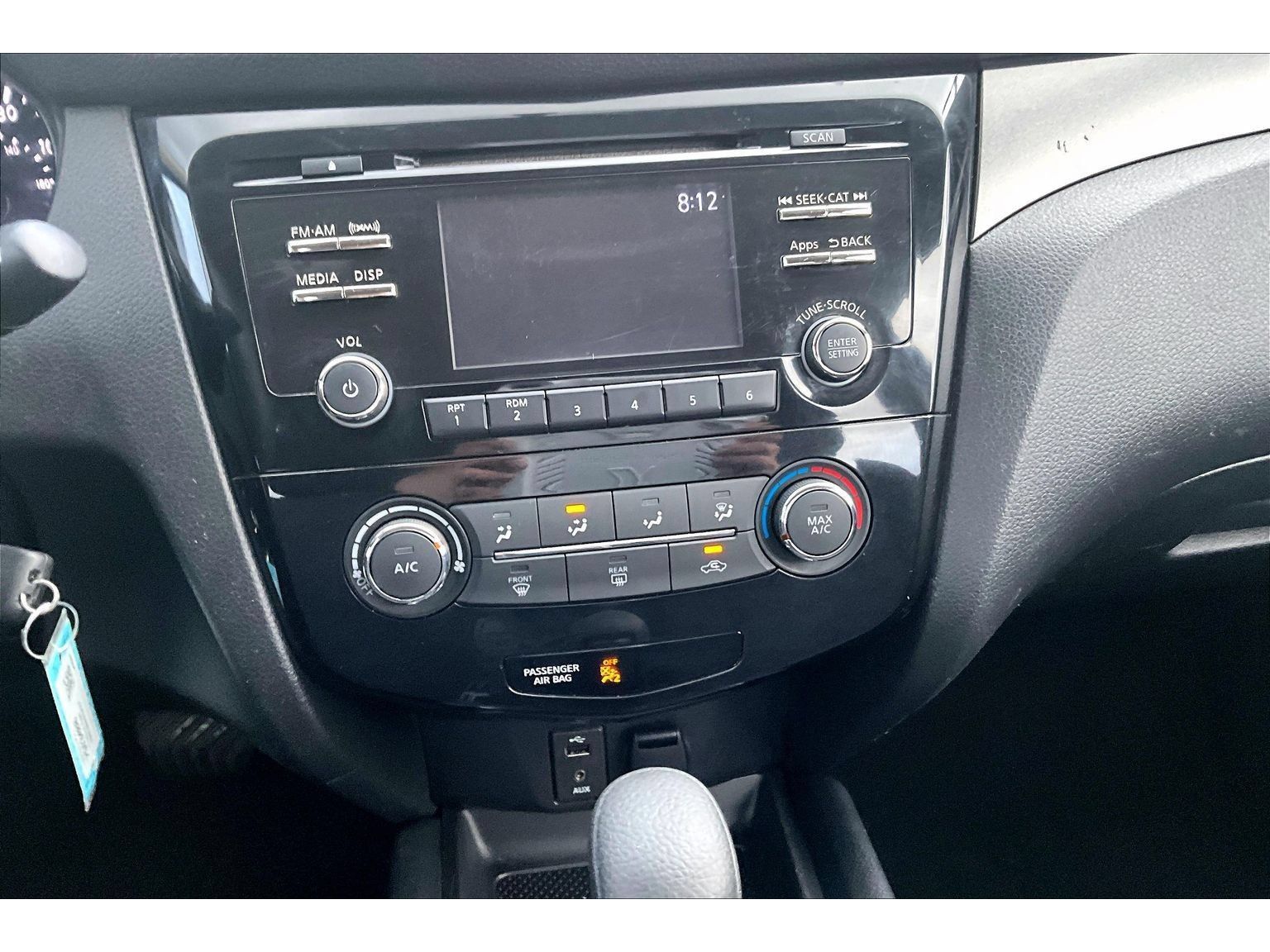 Used 2015 Nissan Rogue S AWD/4WD image 10
