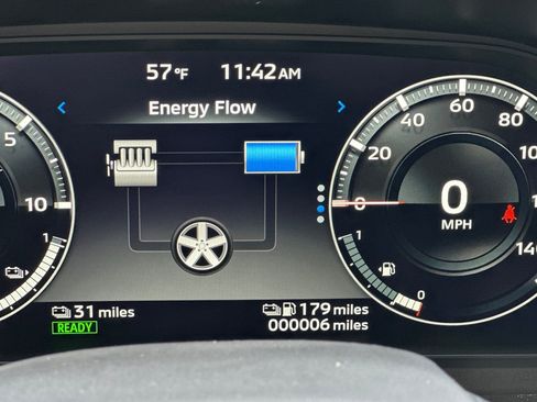 New 2025 Mitsubishi Outlander SEL image 25