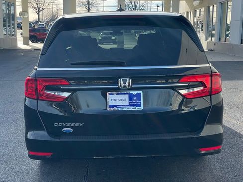 Certified 2024 Honda Odyssey EX-L image 5
