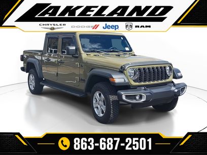 Used 2025 Jeep Gladiator Sport