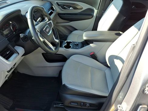 Used 2023 GMC Terrain SLT AWD/4WD image 11