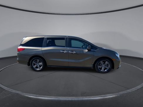 Used 2021 Honda Odyssey EX image 2