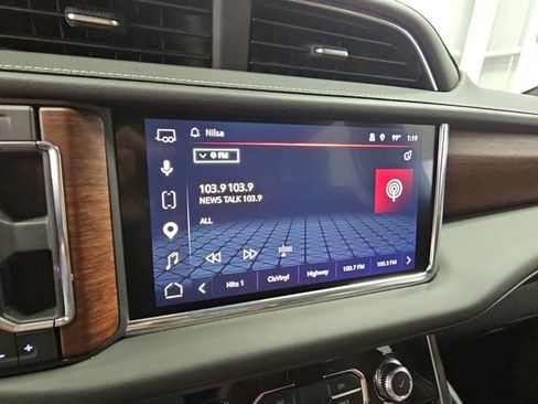 Used 2023 GMC Yukon XL Denali Ultimate AWD/4WD image 15