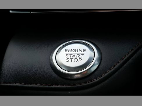 Used 2025 Lincoln Nautilus Reserve AWD/4WD image 26