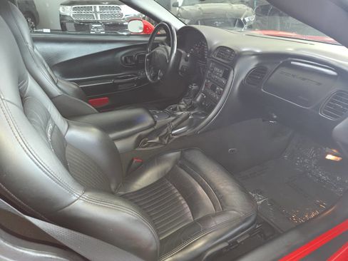 Used 2003 Chevrolet Corvette Coupe w/ Preferred Equipment Group RWD image 22