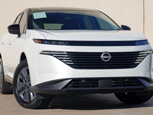 Used 2025 Nissan Murano SL AWD/4WD image 2
