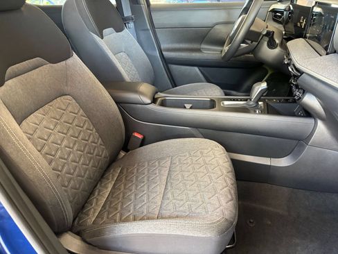 Used 2026 Nissan Kicks SV w/ Cold Weather Package FWD image 35