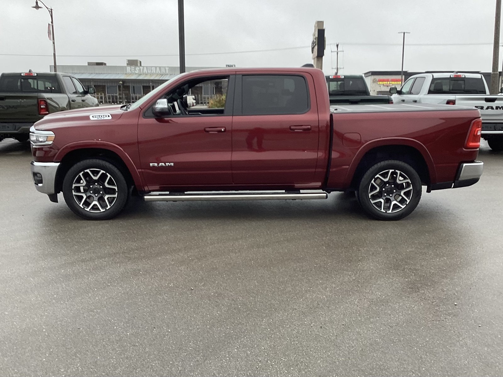 Used 2025 RAM 1500 Laramie AWD/4WD image 8